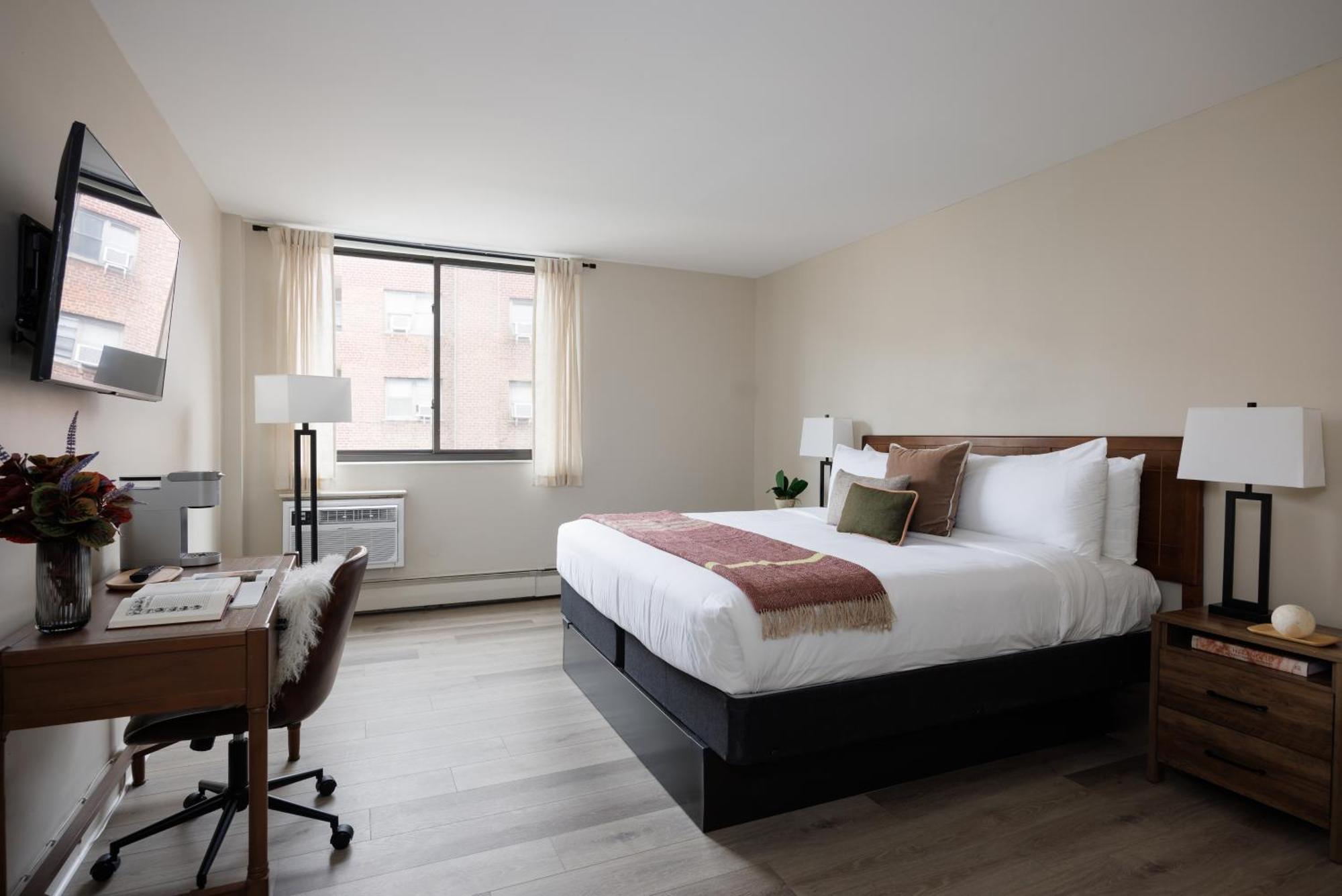 Signature King Room